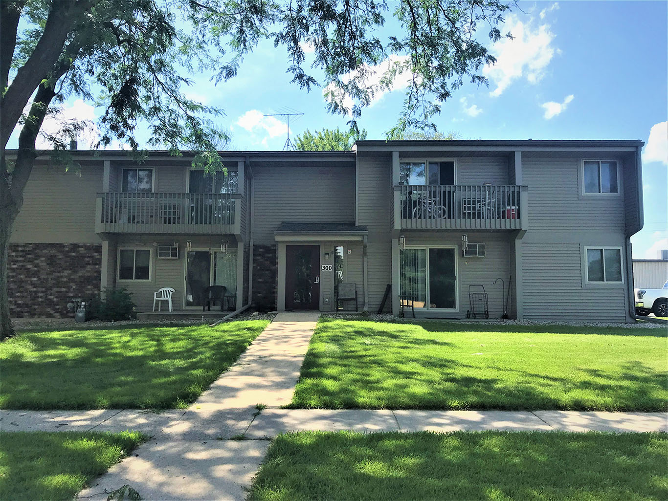 Photos and Video of Village Glenn Apartments in Waunakee, WI